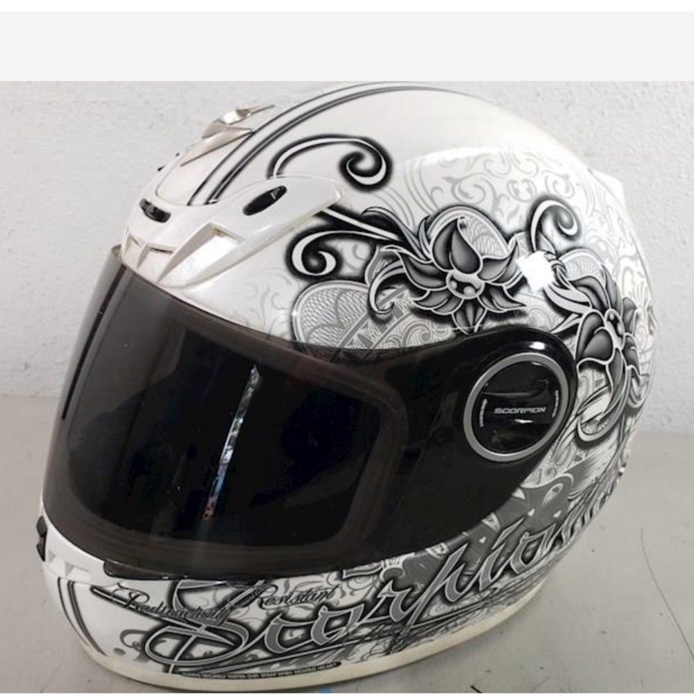 Scorpion EXO 400 Ann Radioactivity Resistant full face helmet